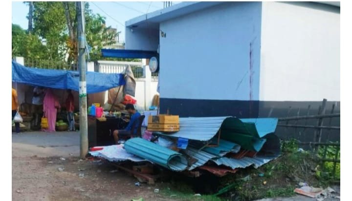 এক কাপ চা’ই জীবিকার আশ্রয়, বলপ্রয়োগে টং দোকান ভাঙায় পথে বসেছে বাচ্চু